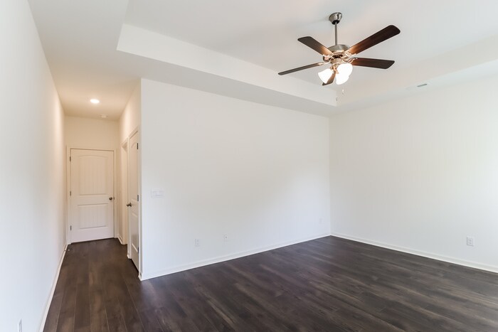 Building Photo - 5611 Timber Leaf Lp