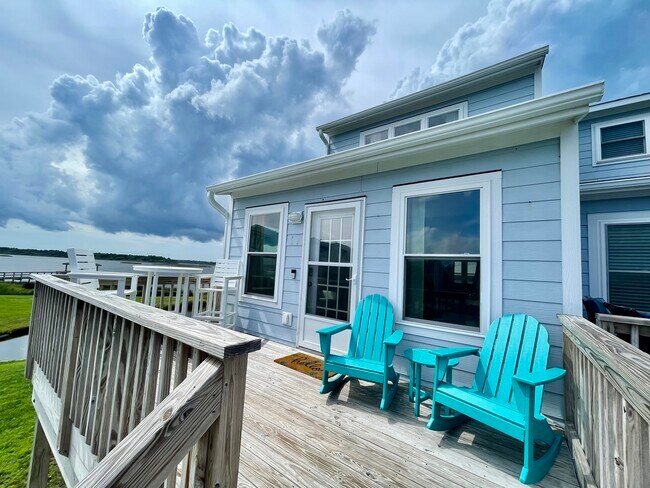 Building Photo - 17 Bermuda Landing Plz