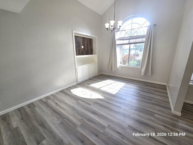 Building Photo - Beautiful 3 Bedroom 2 bath Home Across from La Joya Middle School