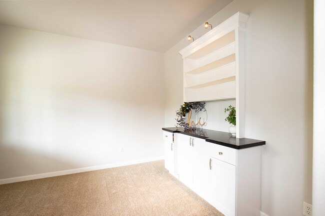 Building Photo - 23502 77th Ave E