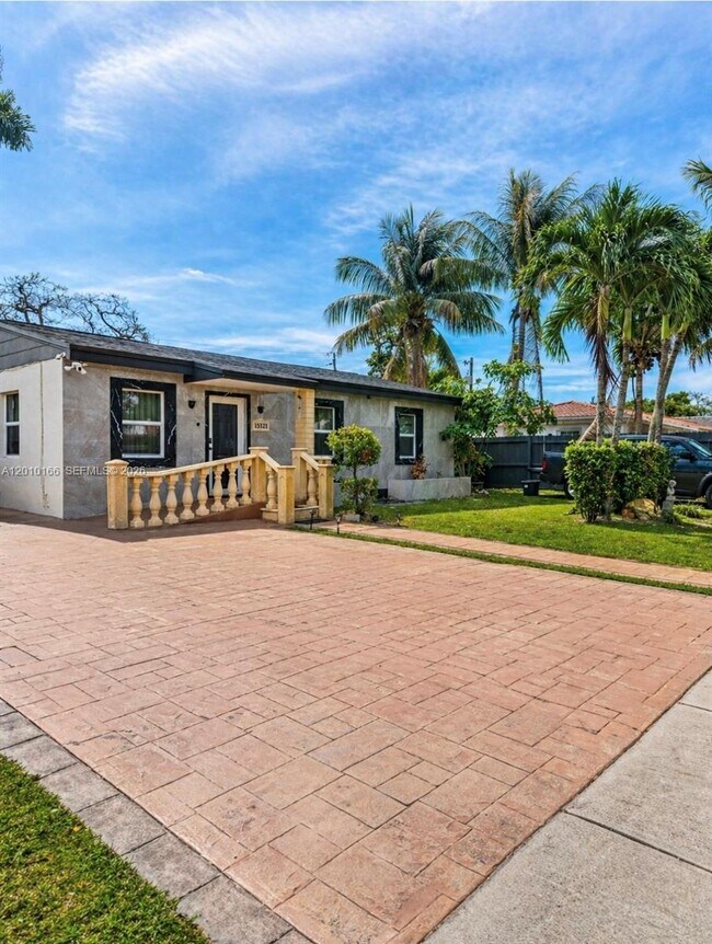 Building Photo - 15121 NW 29th Ave