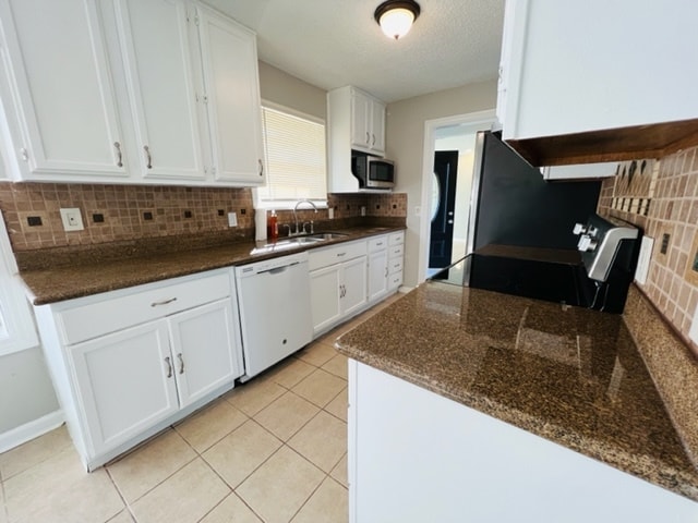 Building Photo - 208 Dale Ave