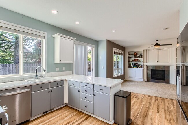 Building Photo - 16789 NW Stoller Dr