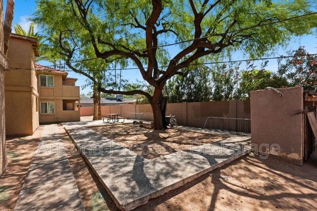 Building Photo - 607 W Rio Salado Pkwy