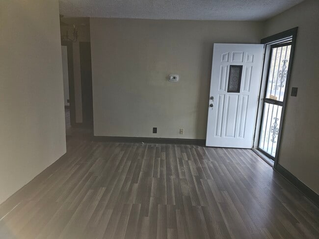 Building Photo - 1612 S 31st St