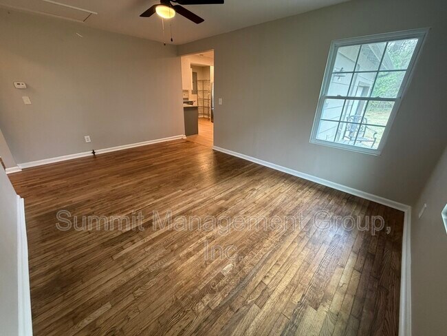 Building Photo - 1195 Fincher Rd