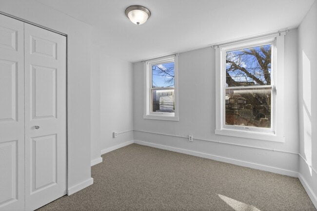 Building Photo - 1423 Olive St