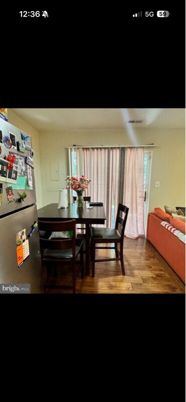 Building Photo - 9330 China Grove Ct