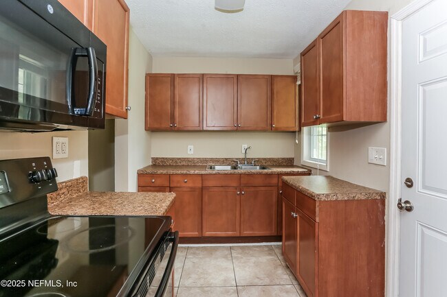 Building Photo - 3114 N 3rd St Cir