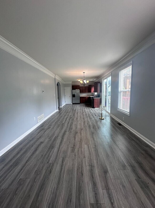 Building Photo - 5519 Bannon Crossings Dr