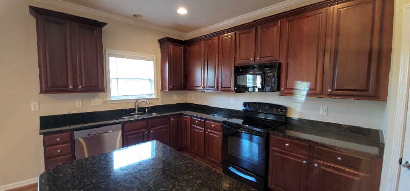 Building Photo - 2 Dansford Ln