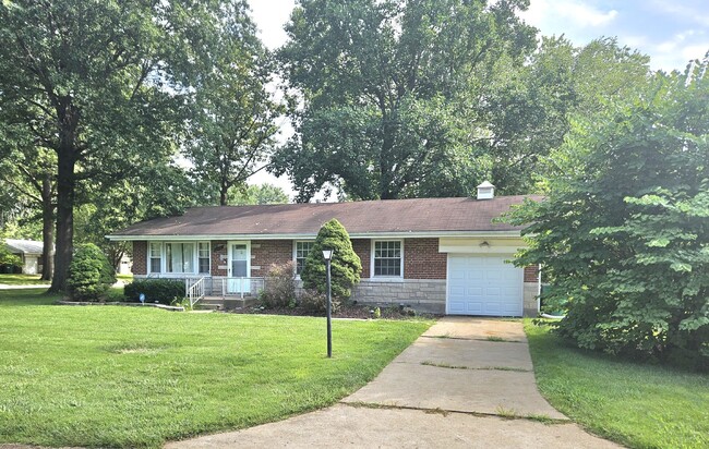 Building Photo - 3bd 1.5bth in Bellefontaine Neighbors