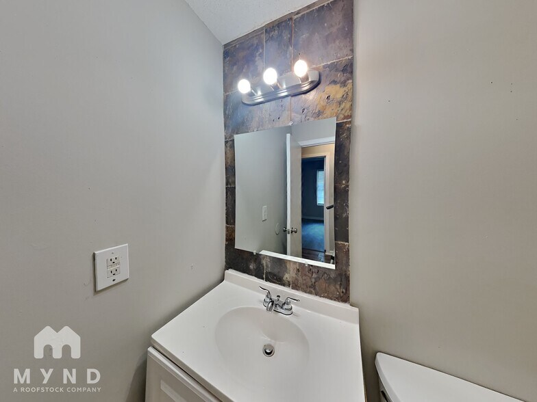 Building Photo - 632 Kilkenny Cir