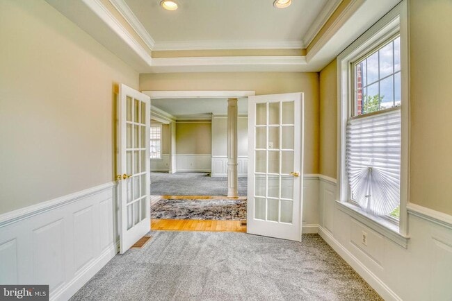 Building Photo - 9902 Player Dr