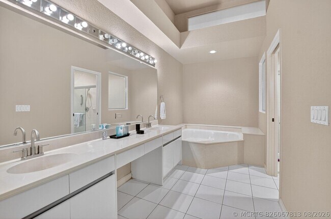 Building Photo - 6301 NW 25th Way