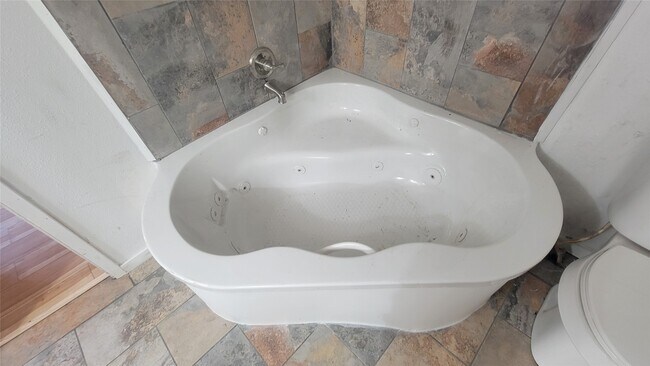 Building Photo - 2960 Call St