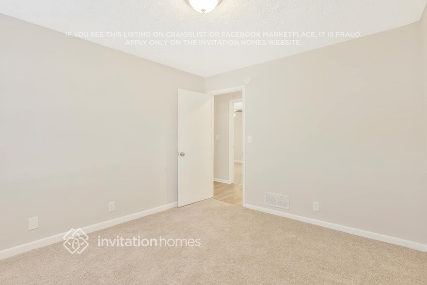 Building Photo - 1948 Englewood Way SW