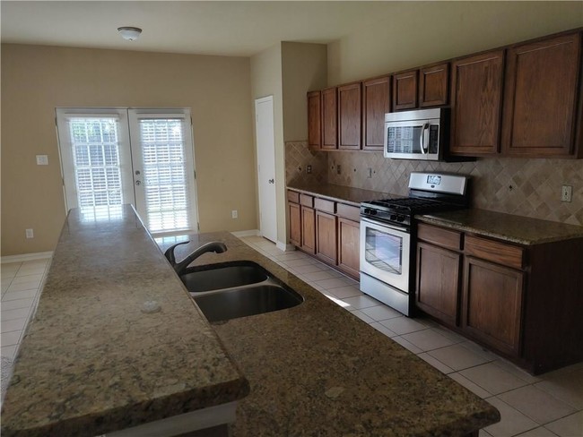 Building Photo - 6629 Scottsdale Way