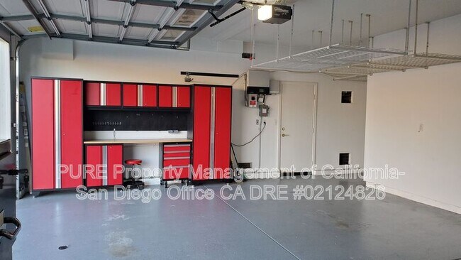 Building Photo - 1073 Princess Kyra Pl