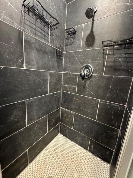 Building Photo - 1157 NE 59th St