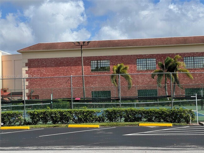 Building Photo - 149 Preston Way