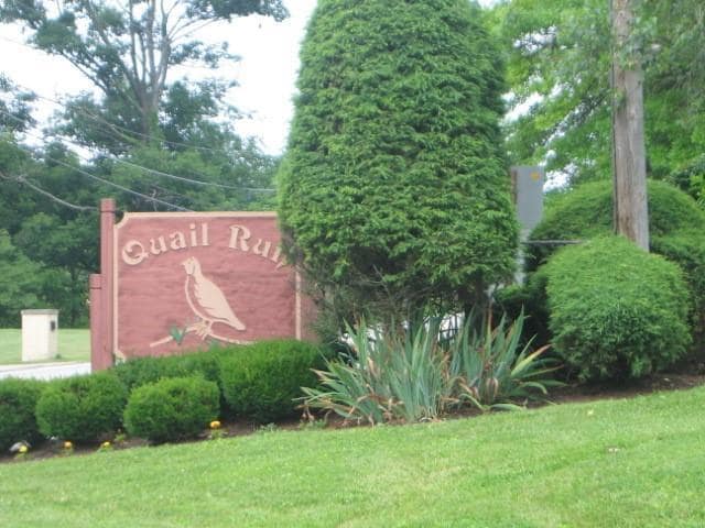 Building Photo - 280 Quail Run Rd