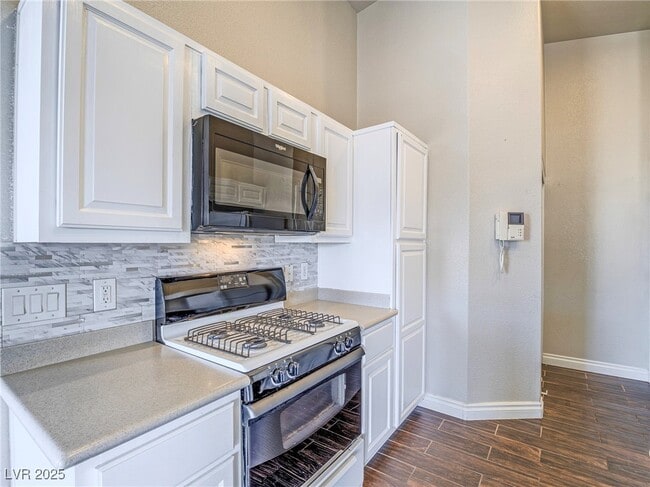 Building Photo - 1070 Thrill Ct