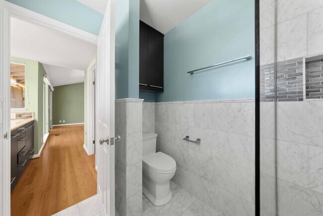 Building Photo - 7175 Red Holly Ct