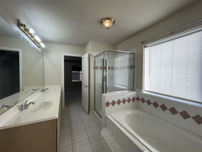 Building Photo - 16706 Stapley Dr