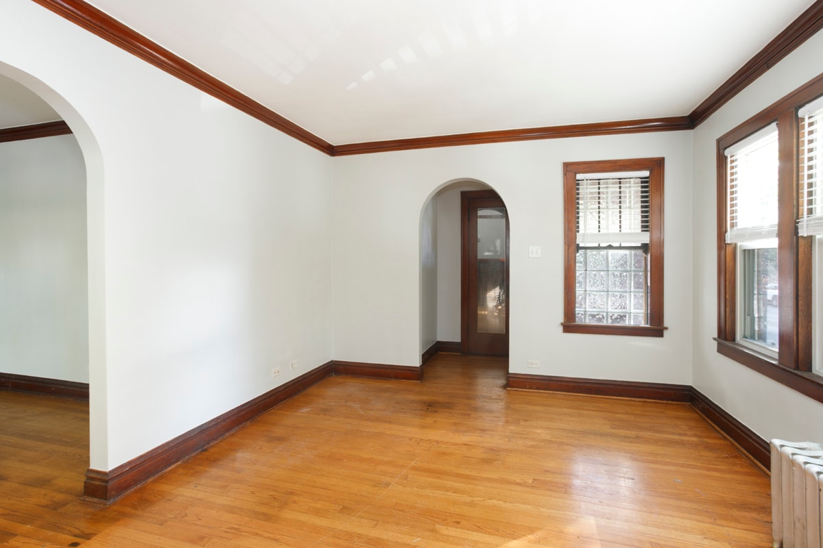 Building Photo - 2152 W Webster Ave
