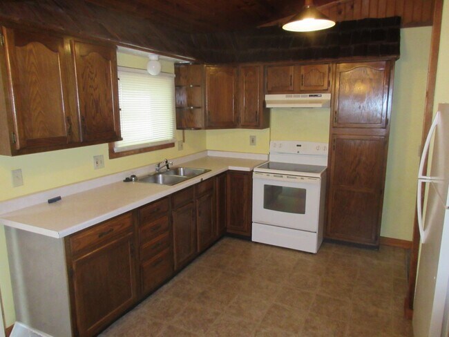 Building Photo - 313