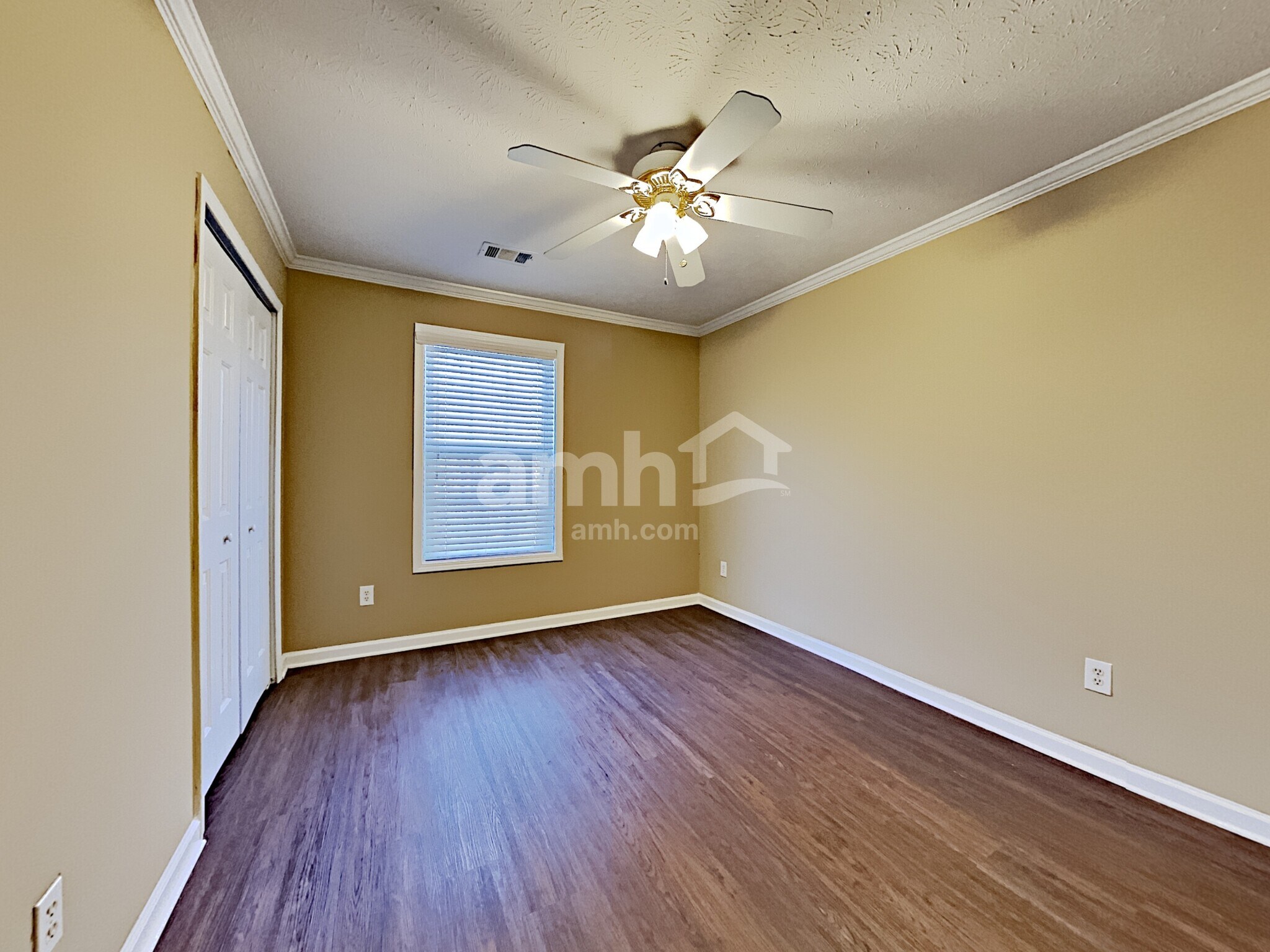 Building Photo - 2355 Kirkstone Dr