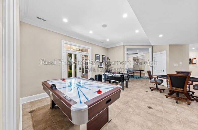 Building Photo - 6573 Wakefalls Dr