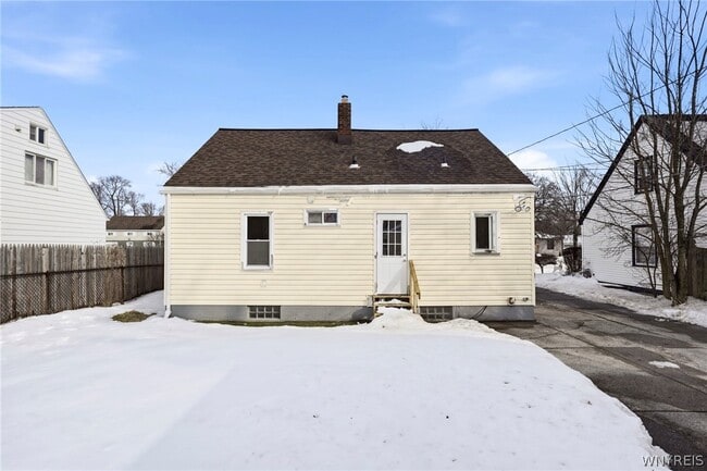 Building Photo - 38 Harvest Ave