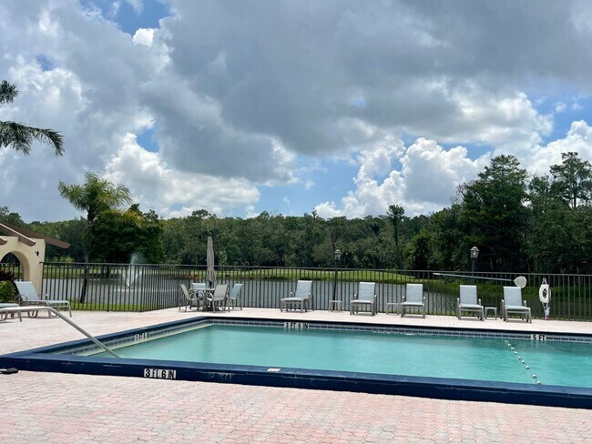 Building Photo - 13076 Cross Creek Ct
