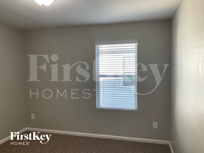 Building Photo - 5510 Cobblestone Glen Dr
