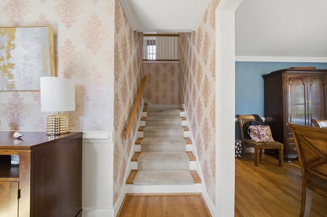 Building Photo - 1402 Trouville Ave