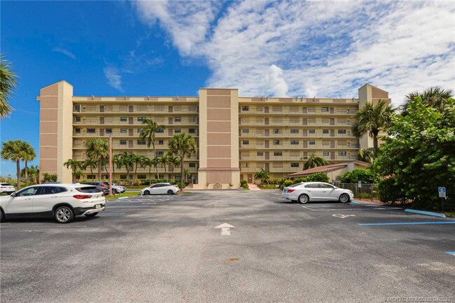 Building Photo - 10310 S Ocean Dr