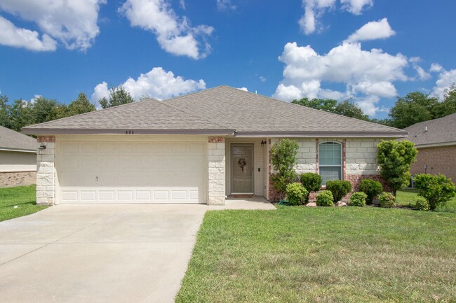 Primary Photo - Beautiful Robinson ISD Home