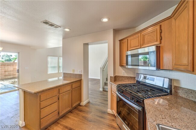 Building Photo - 1452 Rothwell Ct