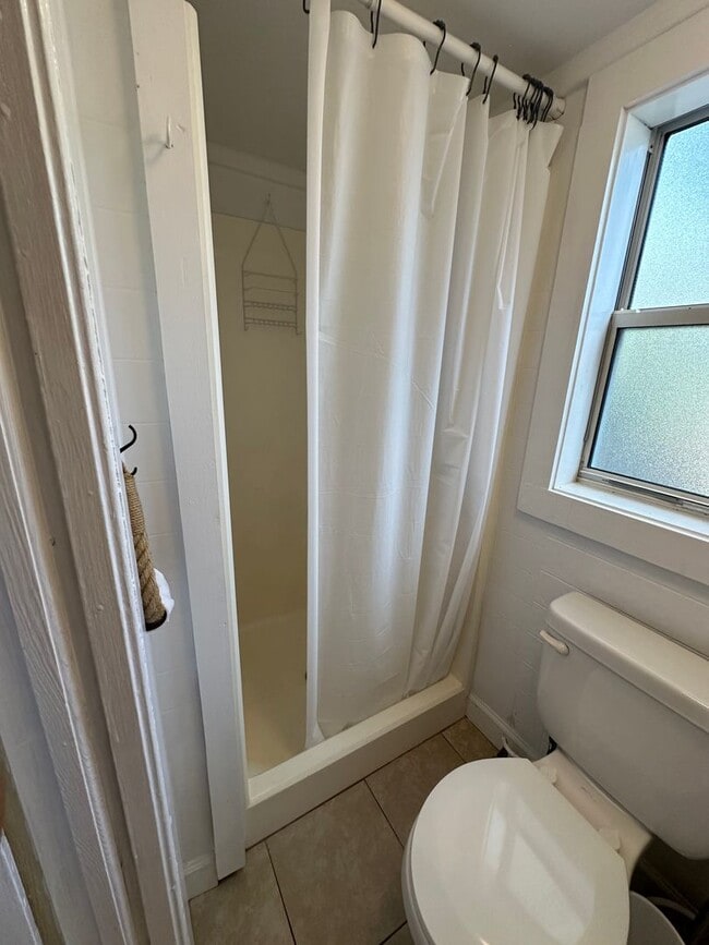 Building Photo - Furnished Studio Available in Pigeon Point