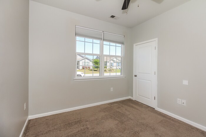 Building Photo - 534 Hay Hill Ln