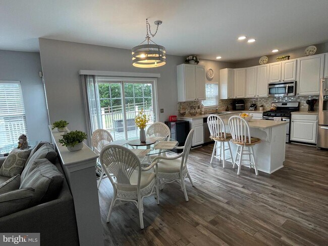 Building Photo - 728 Slate Hill Dr