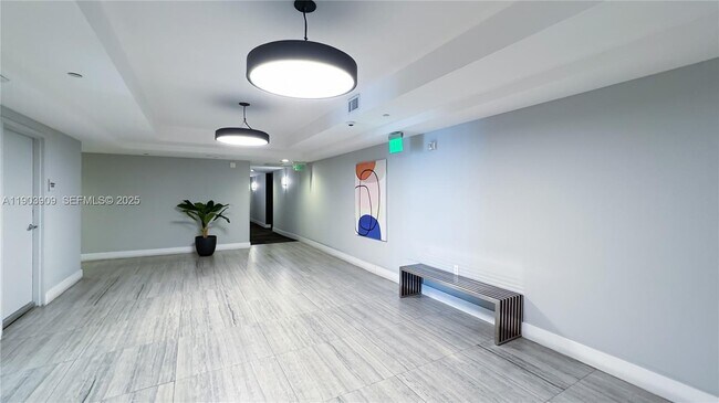 Building Photo - 140 S Dixie Hwy