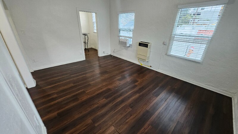 Building Photo - 1216 W Court St