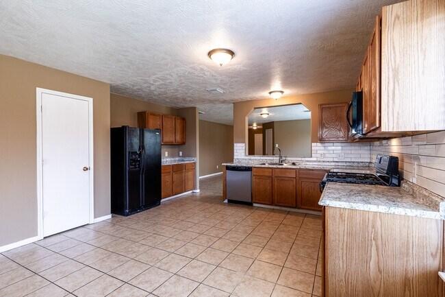 Building Photo - 2006 Poco Dr