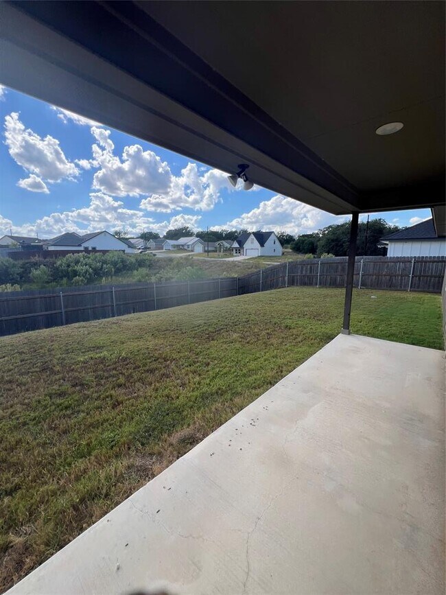 Building Photo - 1077 Fieldstone Dr