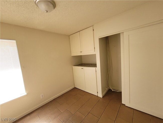 Building Photo - 3908 Montebello Ave