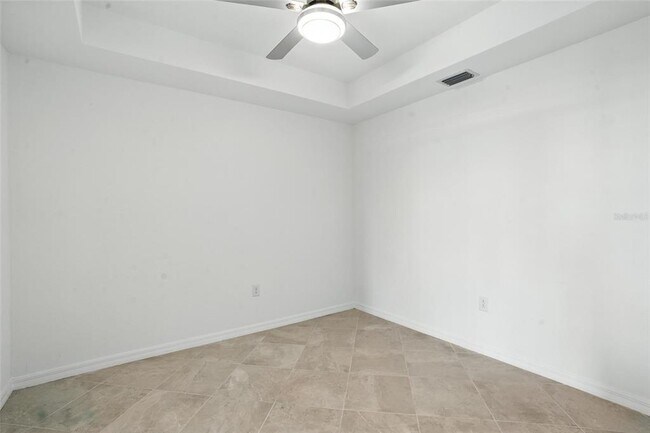 Building Photo - 14281 Heritage Landing Blvd