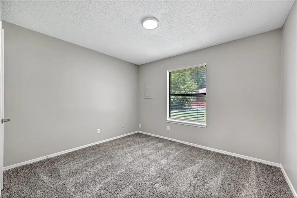 Building Photo - 2732 N Arroyo Ave